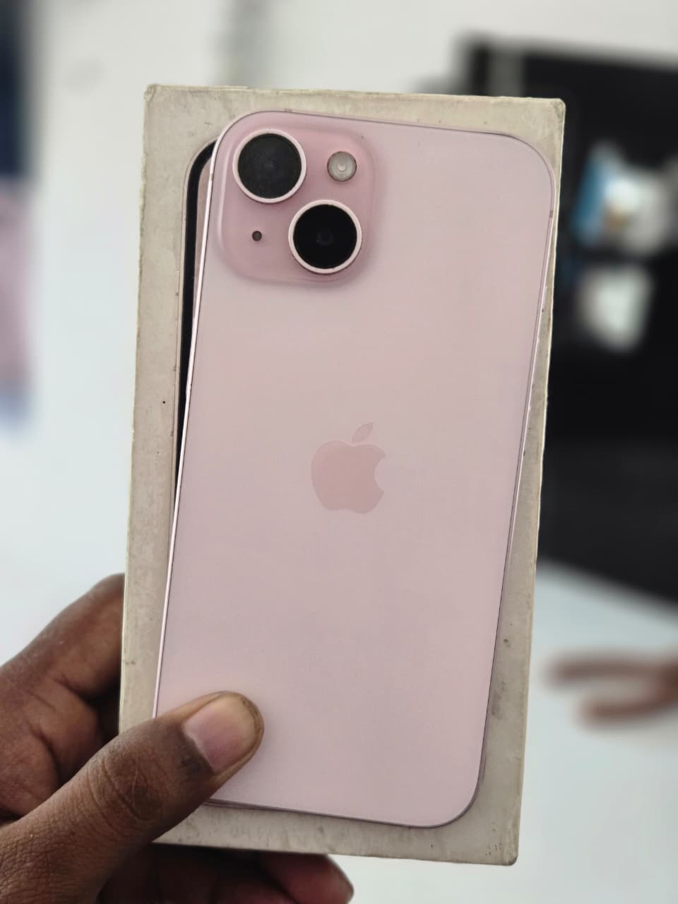 Apple APPLE iPhone 15 (Pink, 128 GB) — New